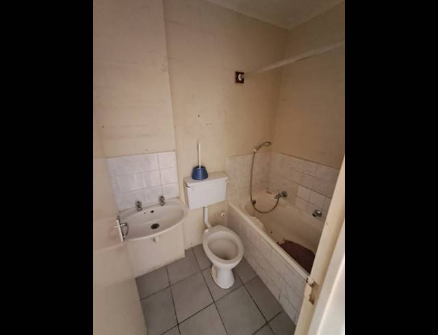 2 BEDROOM APARTMENT FOR SALE IN SUNRIDGE